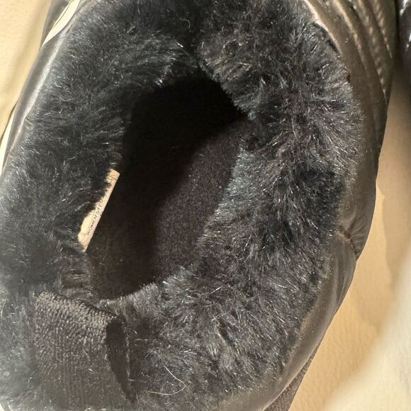 The North Face Black Nuptse Quilted Mules-small women’s, NWOT - Picture 5 of 6